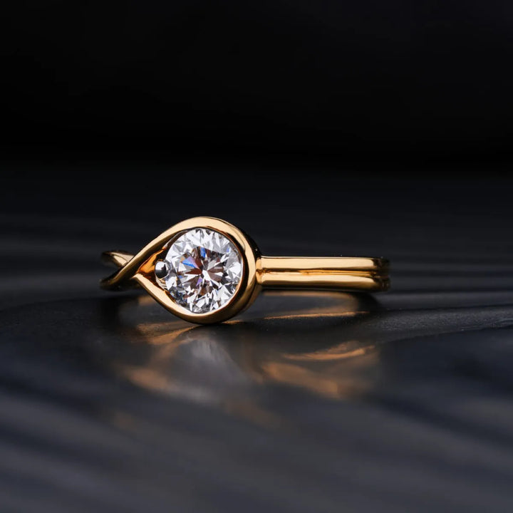 0.75 CT Round Cut Moissanite Diamond Unique Engagement Ring