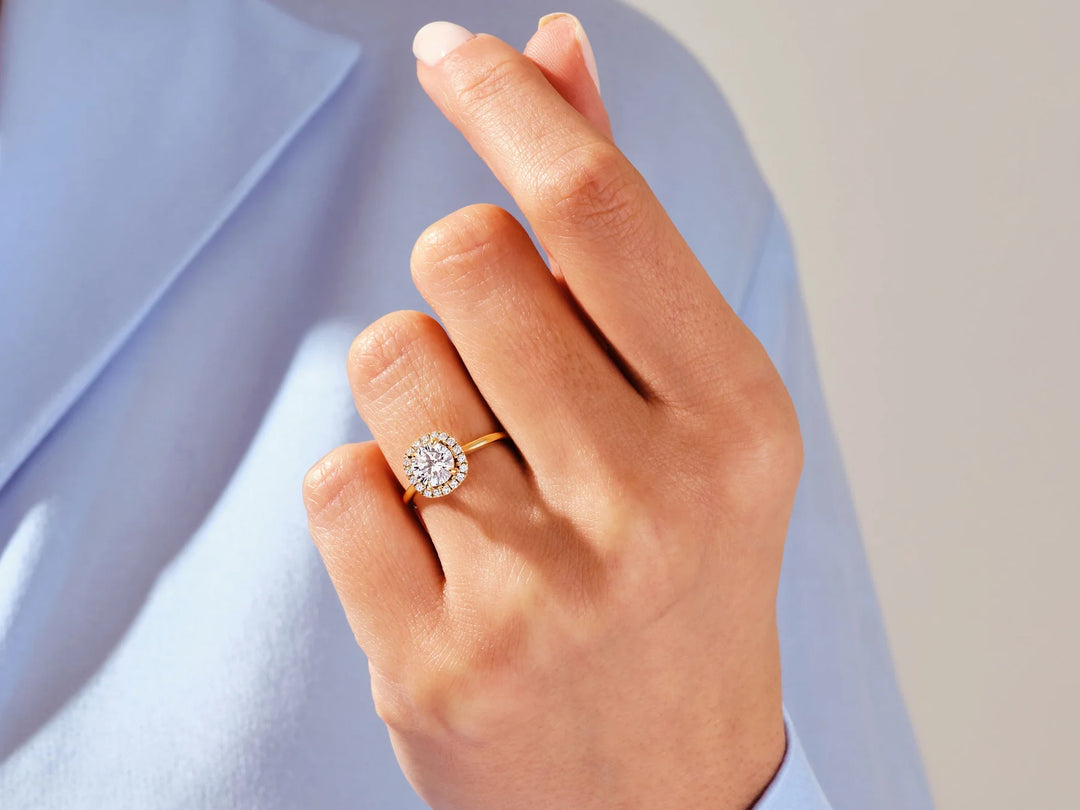 1.0CT Round Diamond Halo Setting Moissanite Engagement Ring