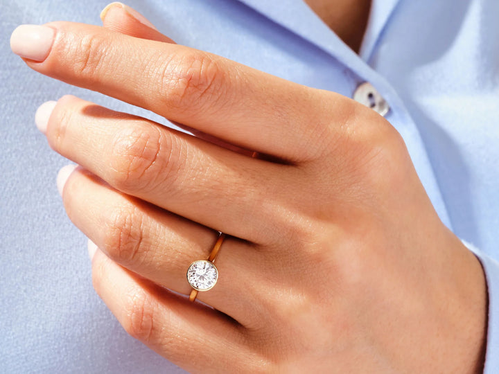 1.0CT Round Brilliant Diamond Bezel Solitaire Moissanite Engagement Ring