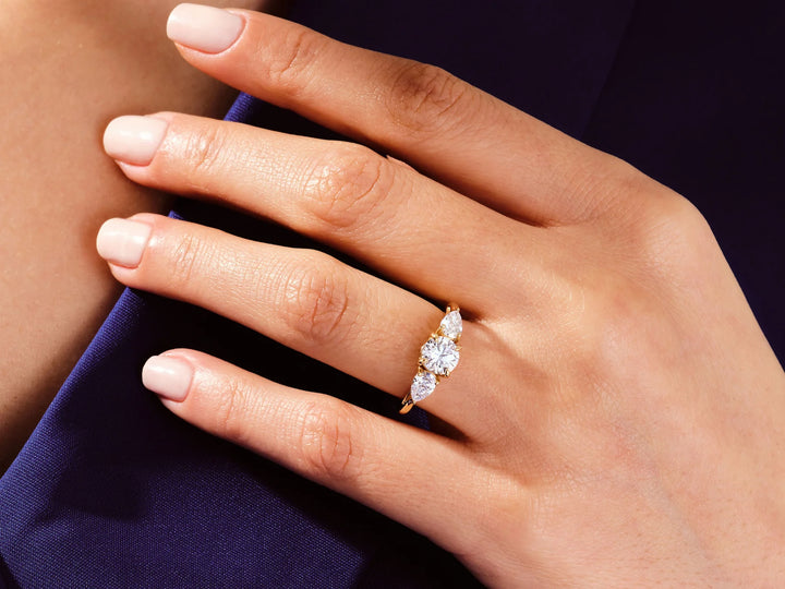 1.50CT Round Brilliant Diamond Three Stone Setting Moissanite Engagement Ring