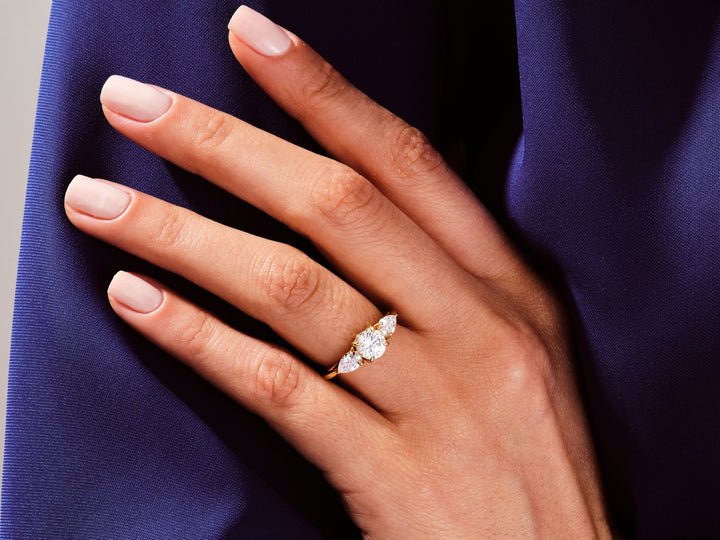 1.50CT Round Brilliant Diamond Three Stone Setting Moissanite Engagement Ring