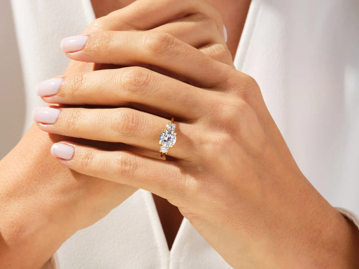 1.50CT Round Cut Diamond Three Stone Setting Moissanite Engagement Ring