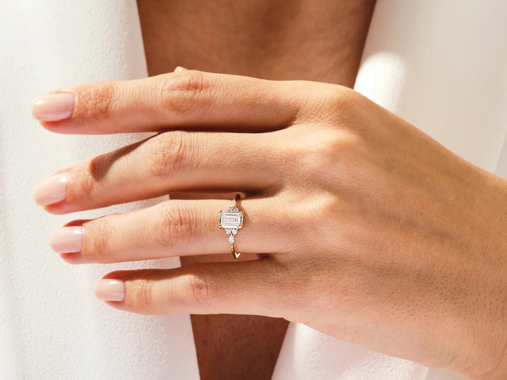 1.0CT Emerald Diamond Cluster Setting Moissanite Engagement Ring