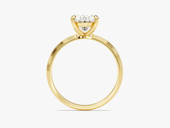 2.0CT Oval Diamond Kinfe Edge Solitaire Moissanite Engagement Ring