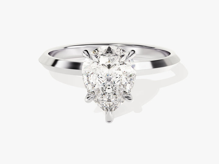 2.0CT Pear Diamond Kinfe Edge Solitaire Moissanite Engagement Ring