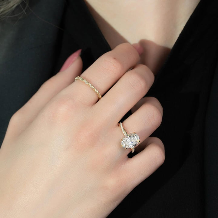 1.5-3.5 CT Oval  Lab Grown Diamond Twisted Pave Setting Engagement Ring