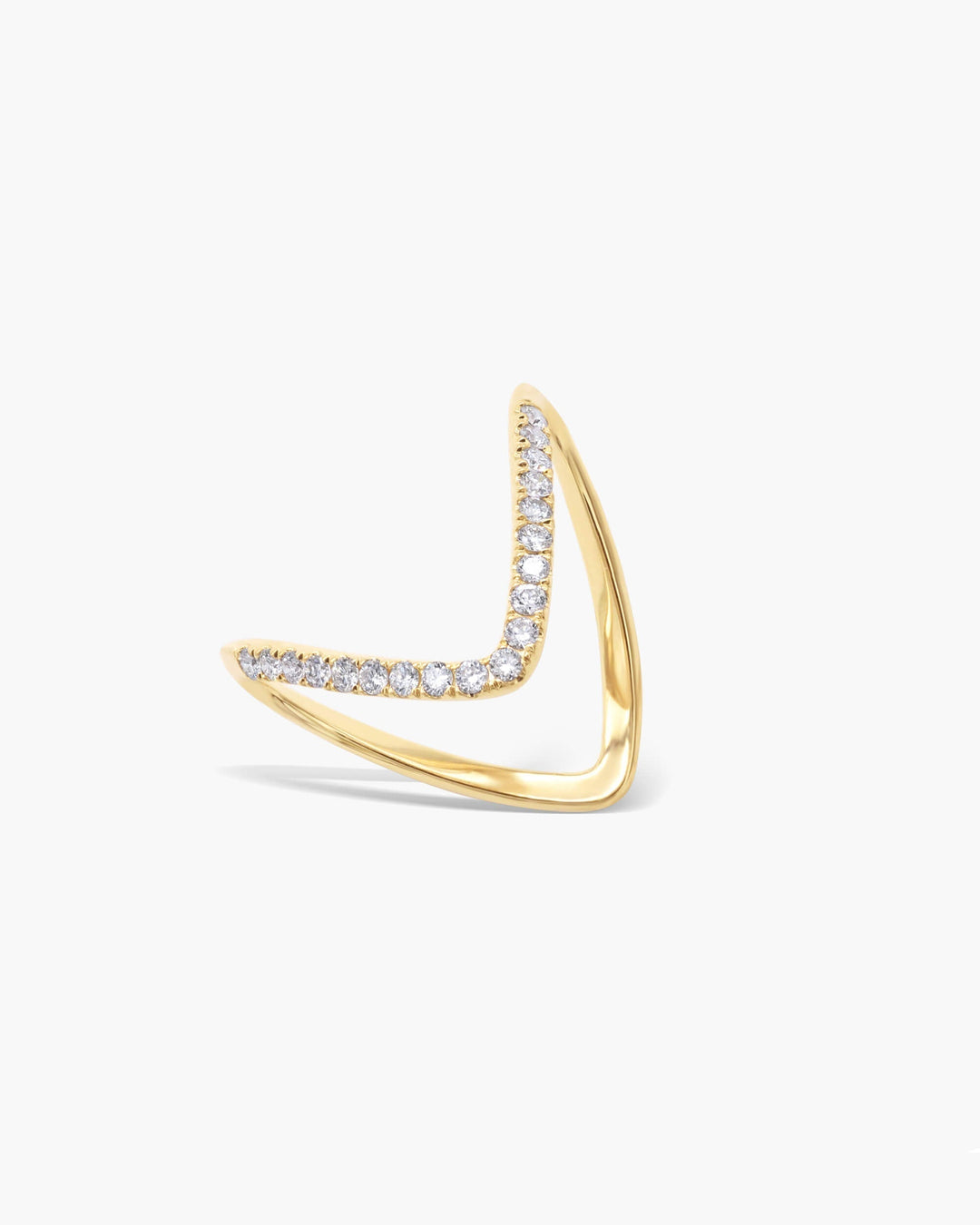 0.27 CT Round Cut EF-VVS Diamond Curved Style Wedding Band