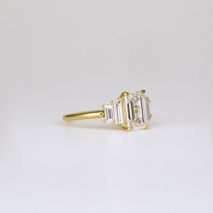 1.82-3.50CT Emerald  Lab Grown Diamond Five Stone Engagement ring