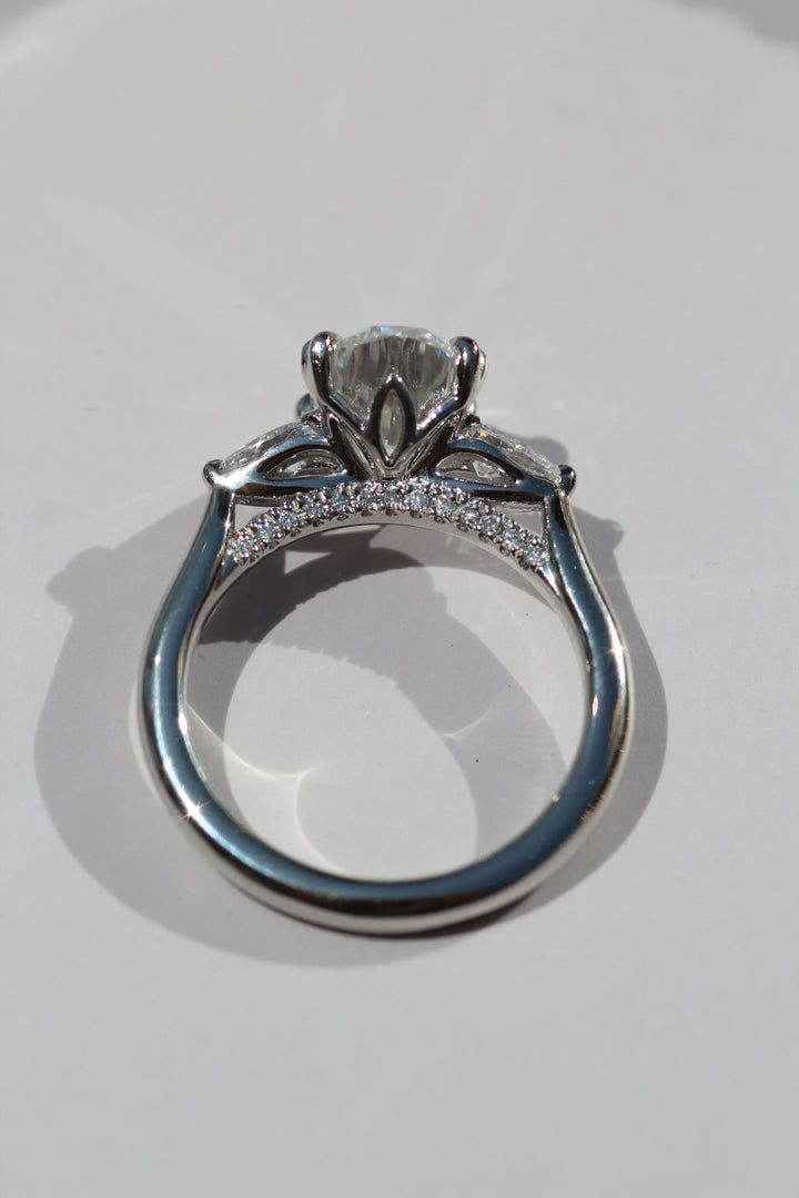 1.50-3.50 CT Oval Diamond Three Stone Engagement Ring