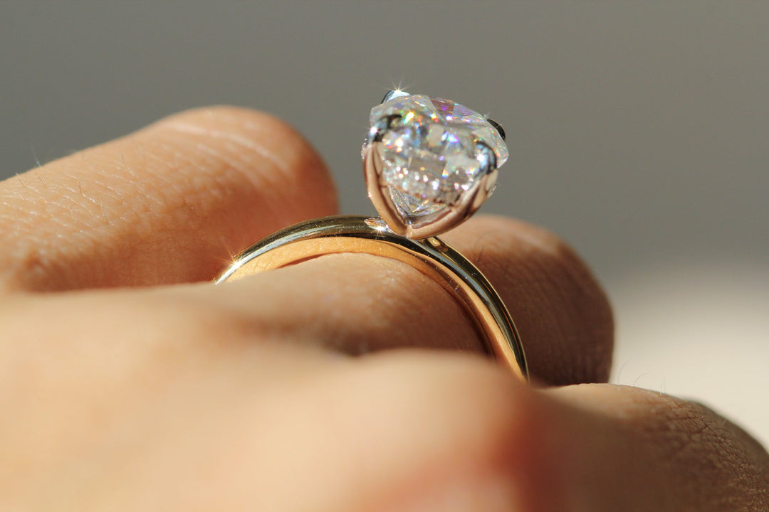 1.0-3.0 CT Oval Diamond Engagement Ring