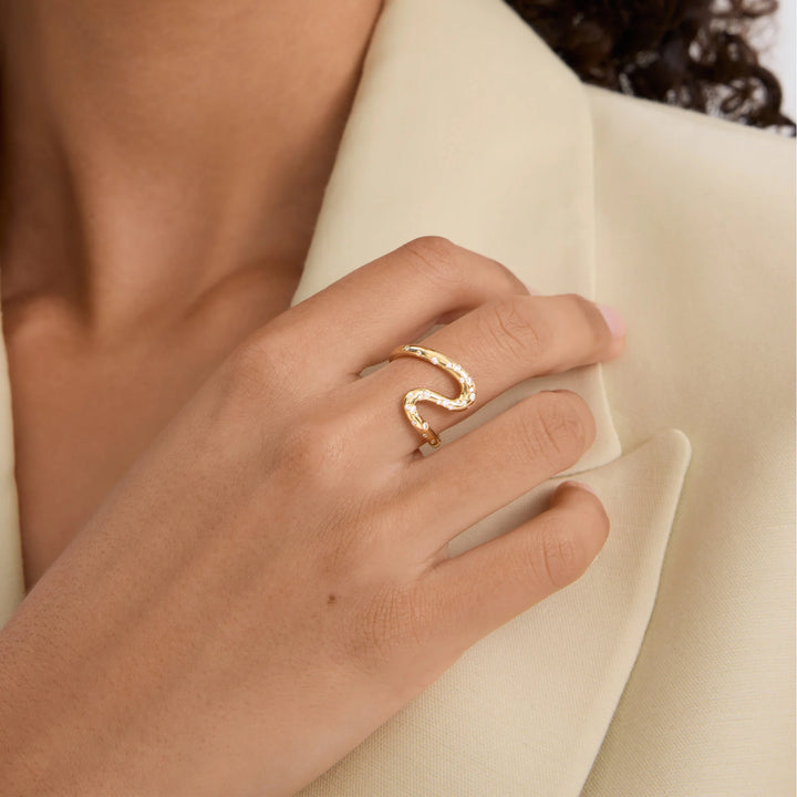 0.30 TCW Round Diamond Flush Set Unique Wedding Band