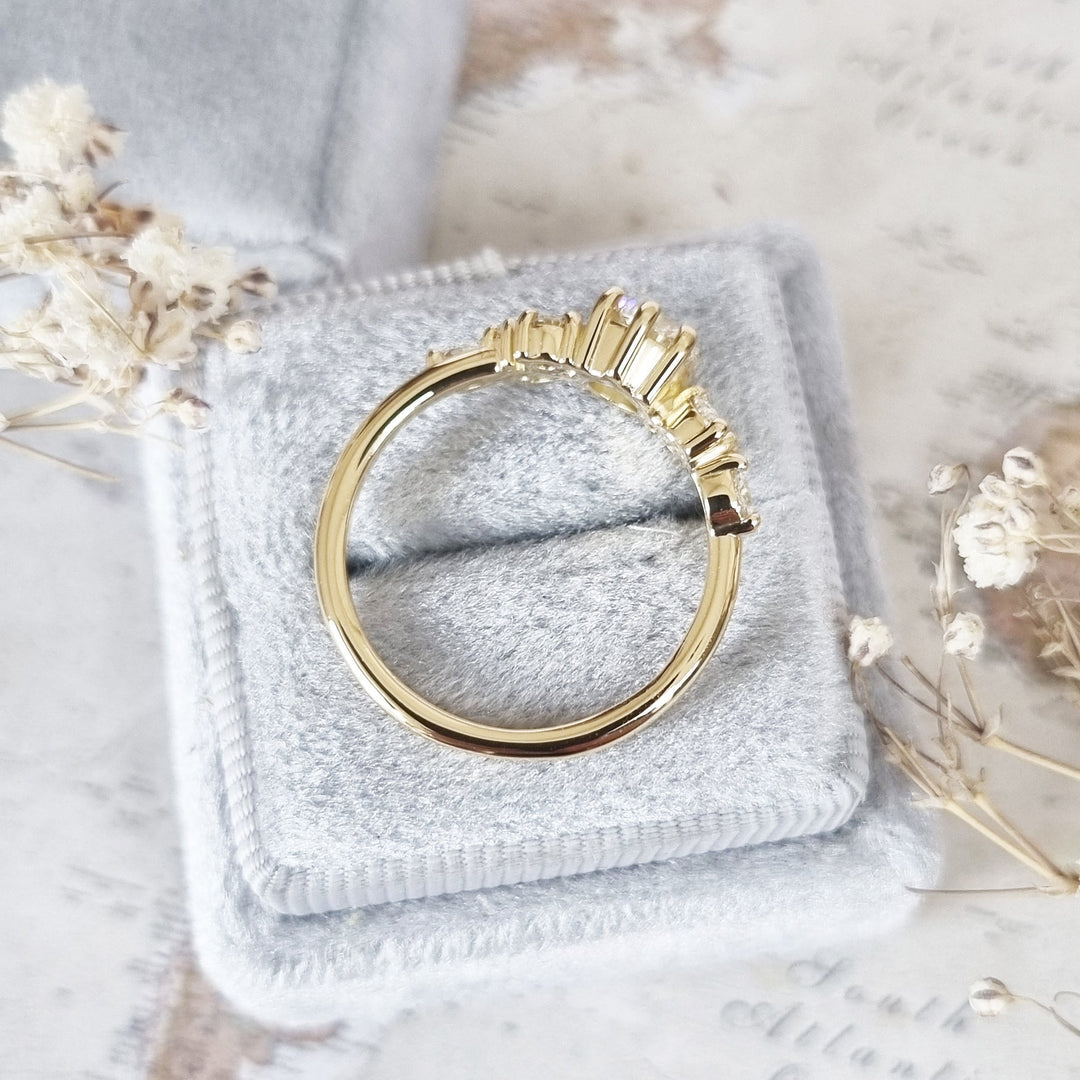 0.85-2.85 CT Round Cluster Style Lab Grown Diamond Engagement Ring