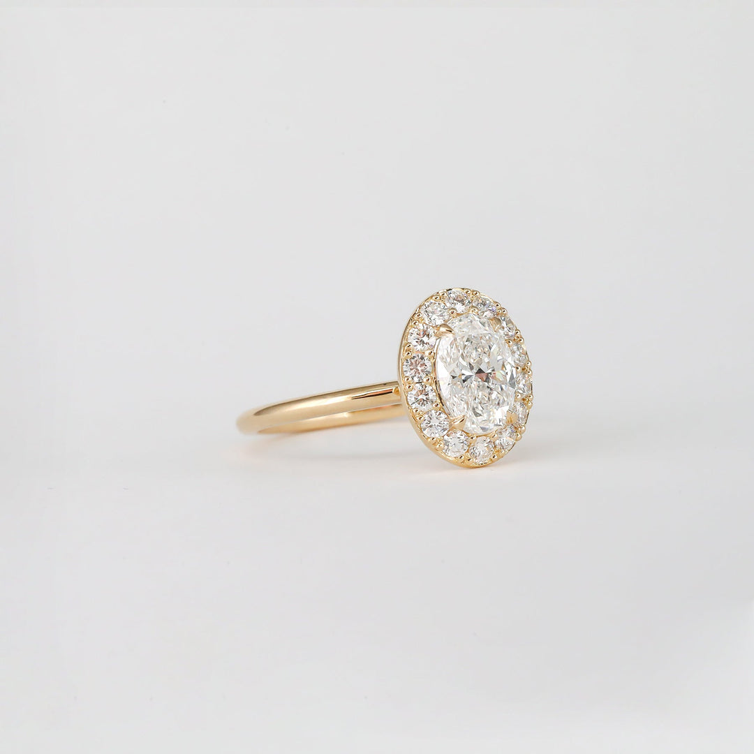 1.0 -3.0  CT Oval  Lab Grown Diamond Halo Engagement ring
