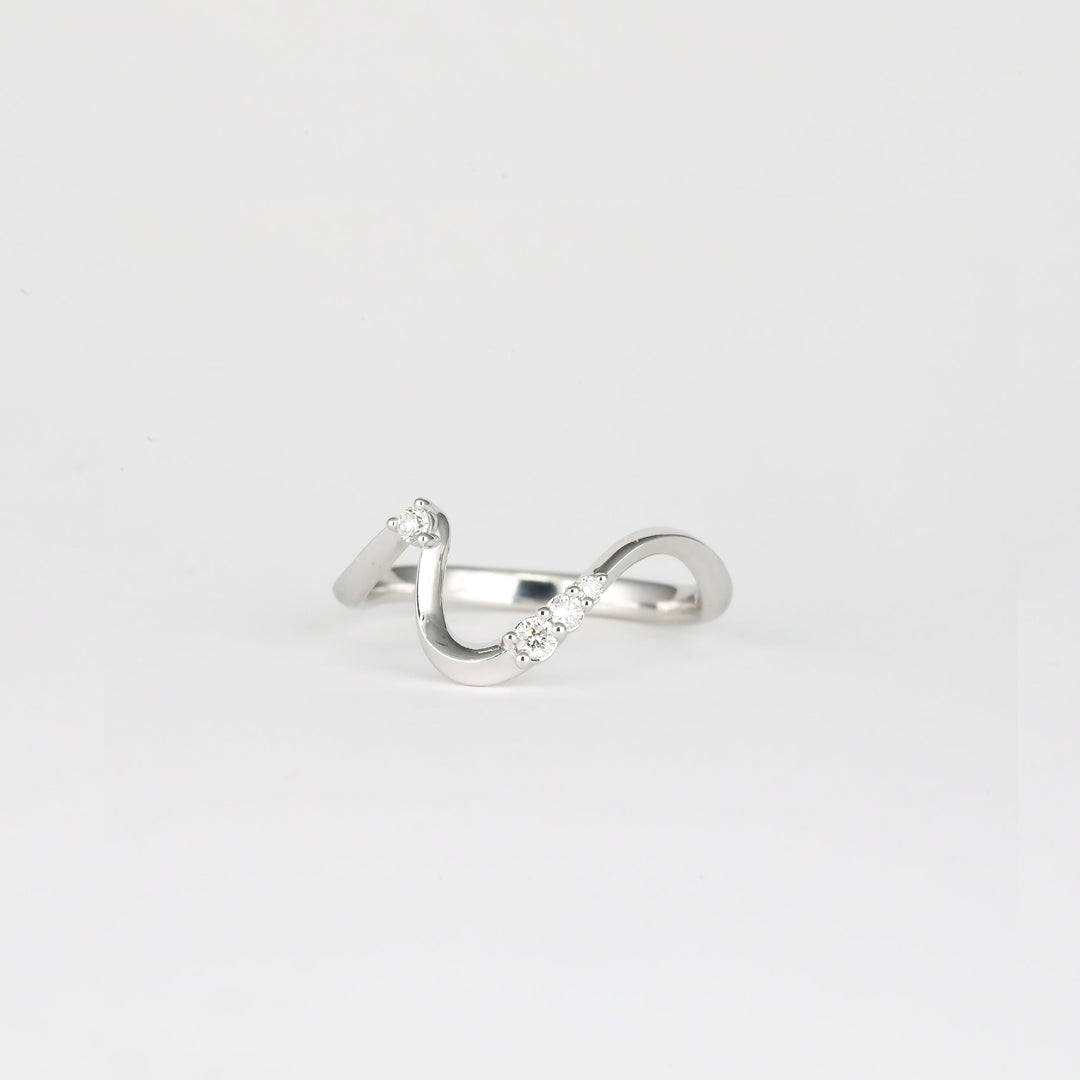 0.11 TCW Round Lab Grown Diamond Curved Wedding Band