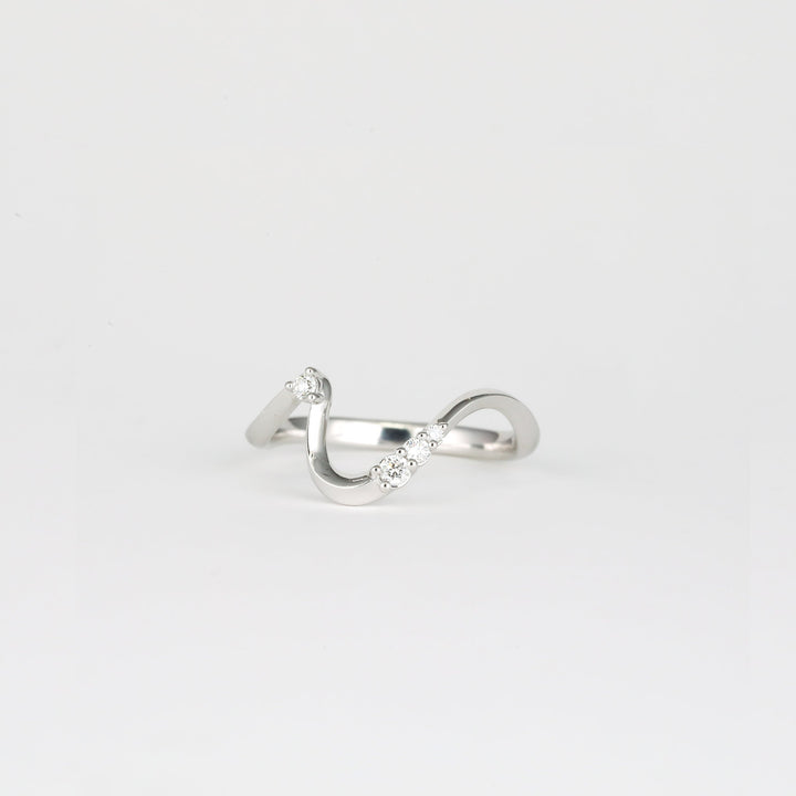 0.11 TCW Round Lab Grown Diamond Curved Wedding Band