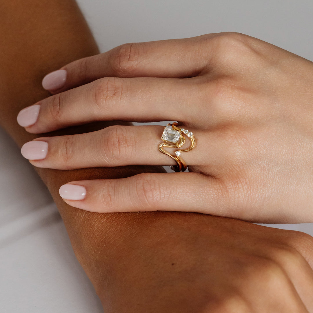 0.11 TCW Round Lab Grown Diamond Curved Wedding Band