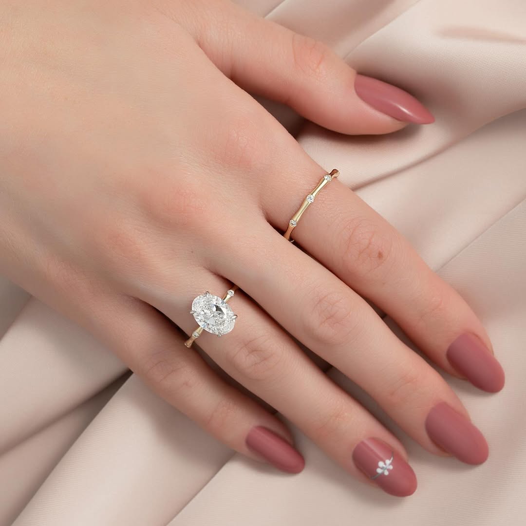 1.5-3.3 CT Oval  Lab Grown Diamond Dainty Setting Engagement Ring