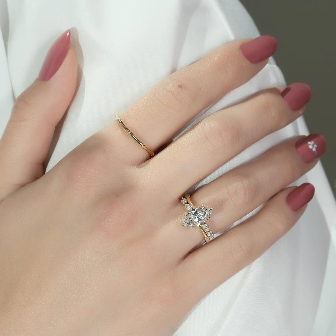1.5-3.5 CT Marquise  Lab Grown Diamond Unique Setting Engagement Ring