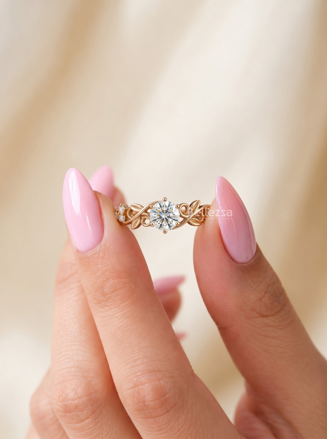 1.00CT Nature Inspired Round Diamond Engagement Ring For Her