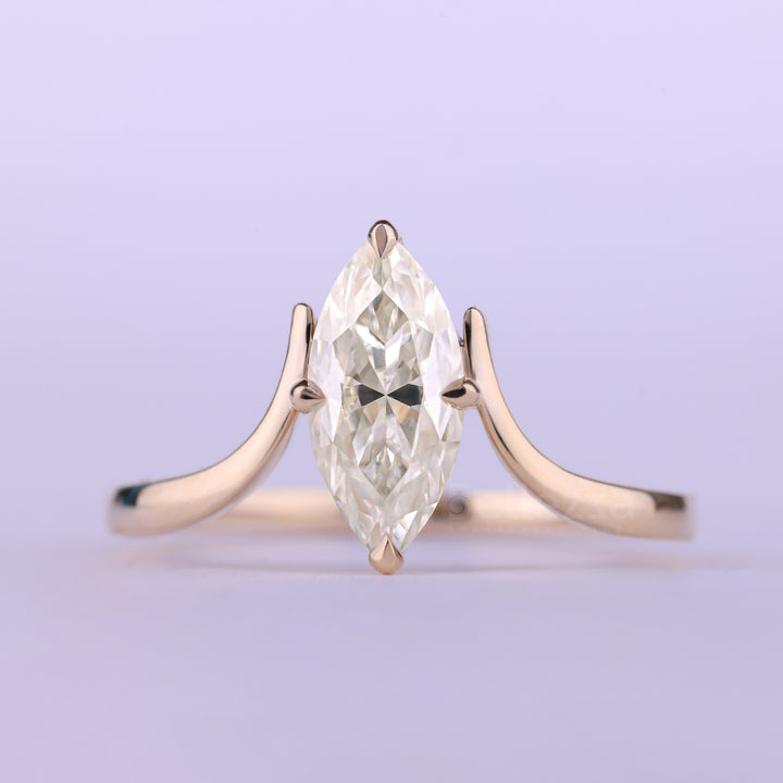 1.50CT Marquise Cut Diamond Unqiue Solitaire Engagement Ring