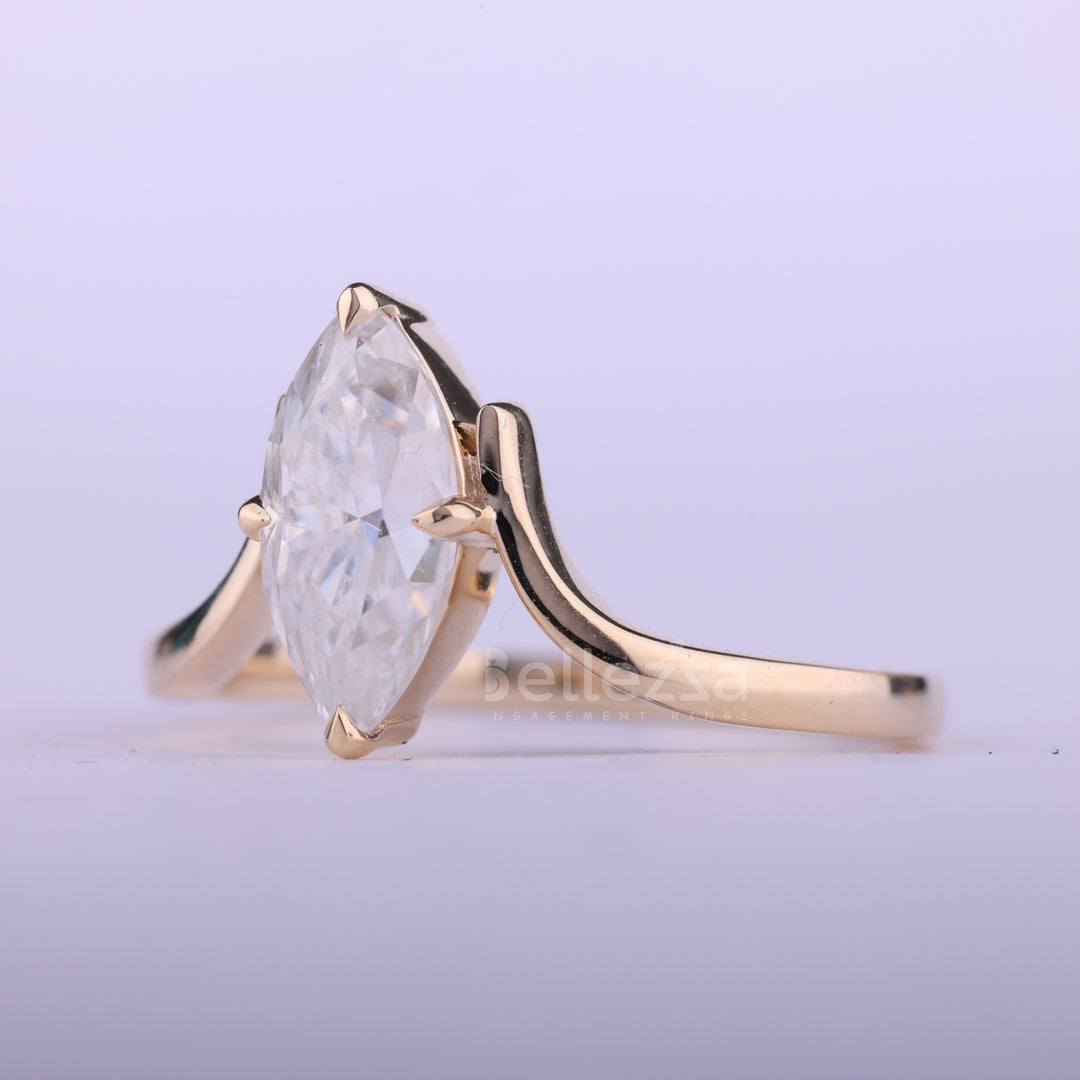 1.50CT Marquise Cut Diamond Unqiue Solitaire Engagement Ring