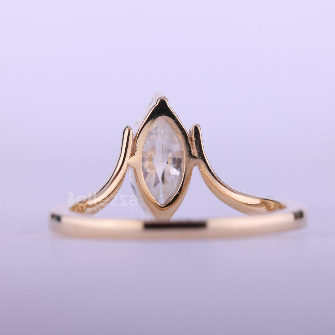 1.50CT Marquise Cut Diamond Unqiue Solitaire Engagement Ring