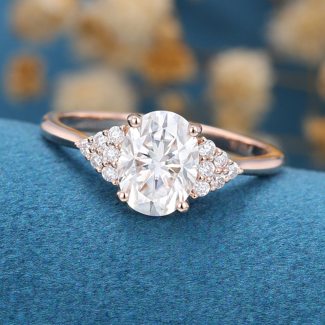 oval-shaped-moissanite-cluster-engagement-ring-26