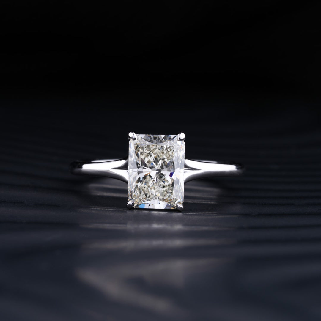 2.0 CT Radiant Cut Moissanite Solitaire Engagement Ring