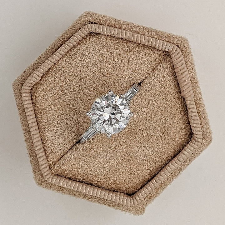 1.50-3.25 CT Round Diamond Three Stones Engagement Ring