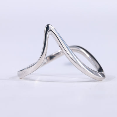 14K Solid Gold Unique Curved Plain Wedding Band