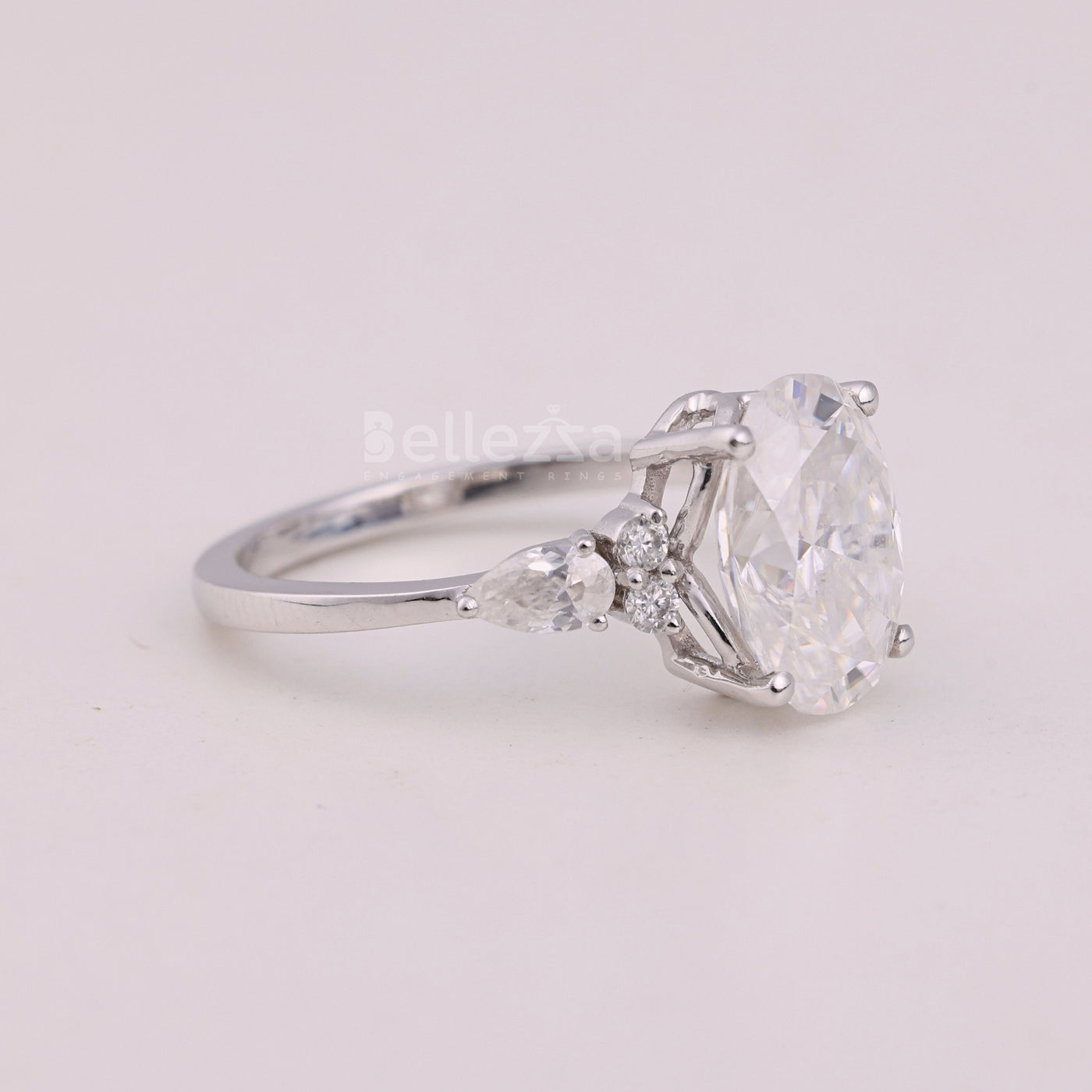 2.0CT Oval Cut Cluster Diamond Moissanite Engagement Ring