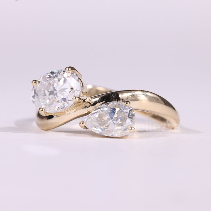 1.50CTW Oval & Pear Cut Curved Moissanite Toi Et Moi Engagement Ring