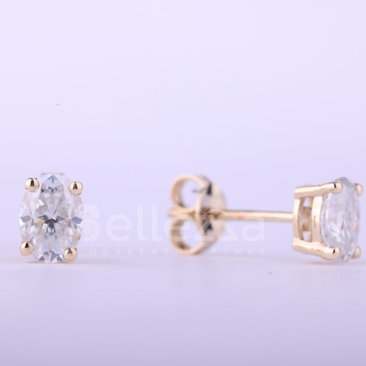 2.0CTW Oval Cut Diamond Solitaire Moissanite Stud Earrings