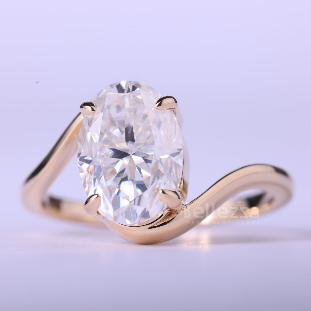 1.50CT Oval Cut Unique Solitaire Moissanite Engagement Ring
