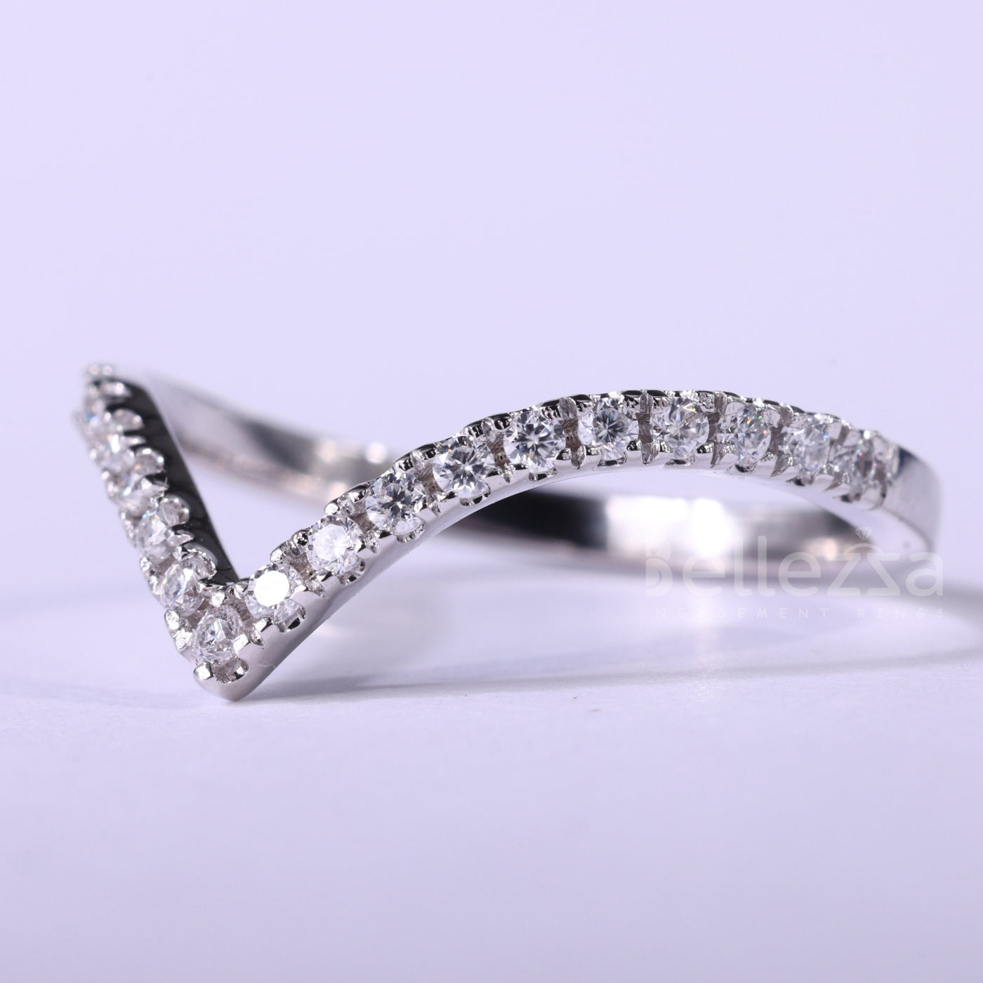 Round Cut Curved Moissanite Wedding Band