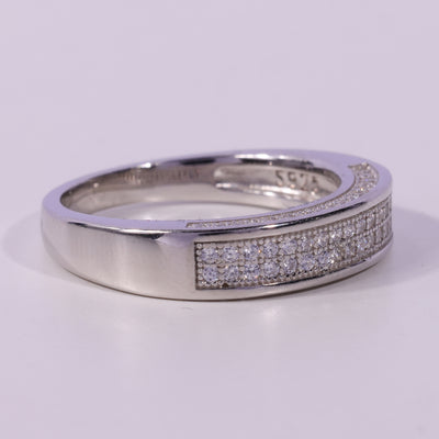 Round Cut Miscro Pave Setting Moissanite Wedding Band