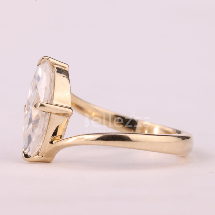 2.0CT Marquise Cut Unique Solitaire Moissanite Engagement Ring