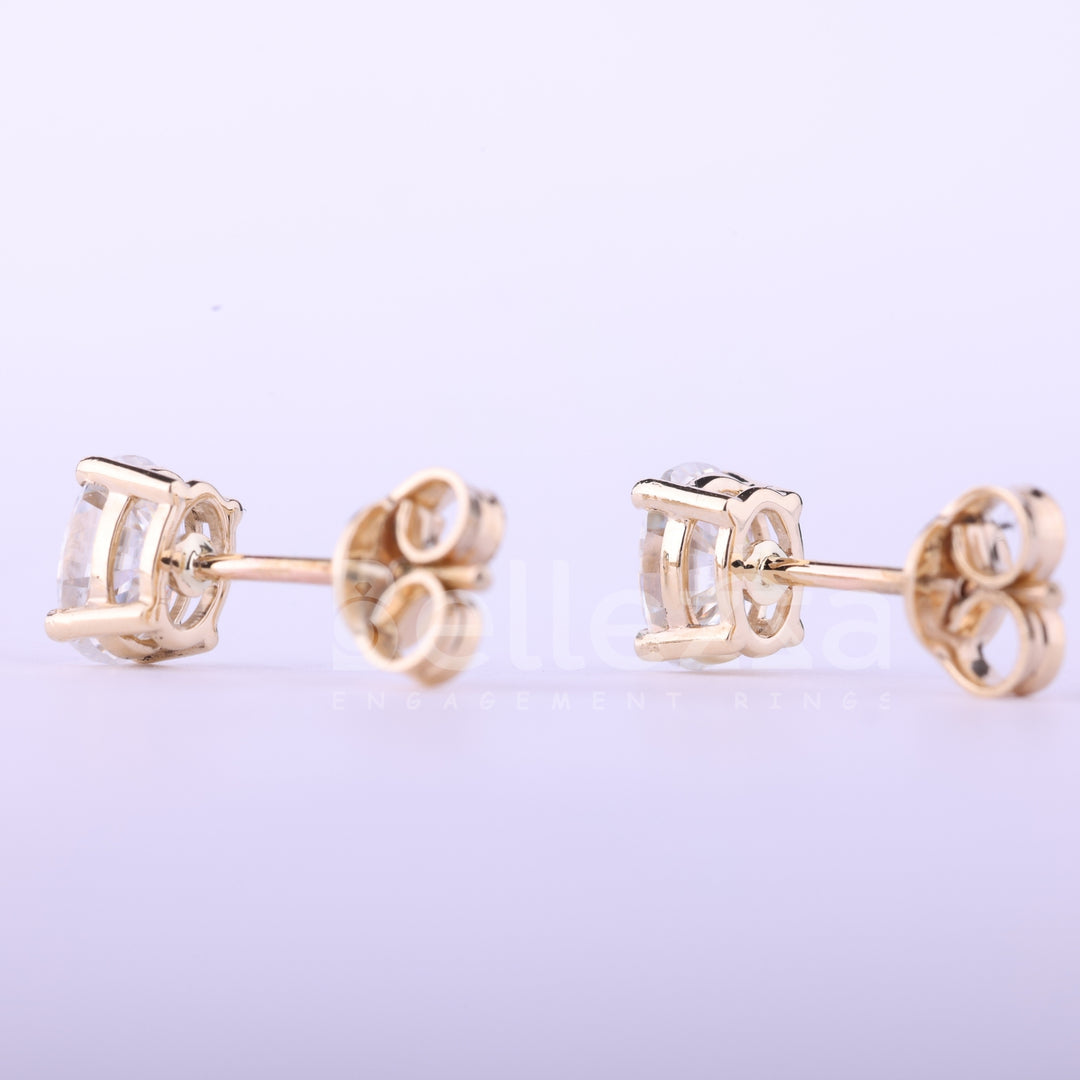 2.0CTW Oval Cut Diamond Solitaire Moissanite Stud Earrings