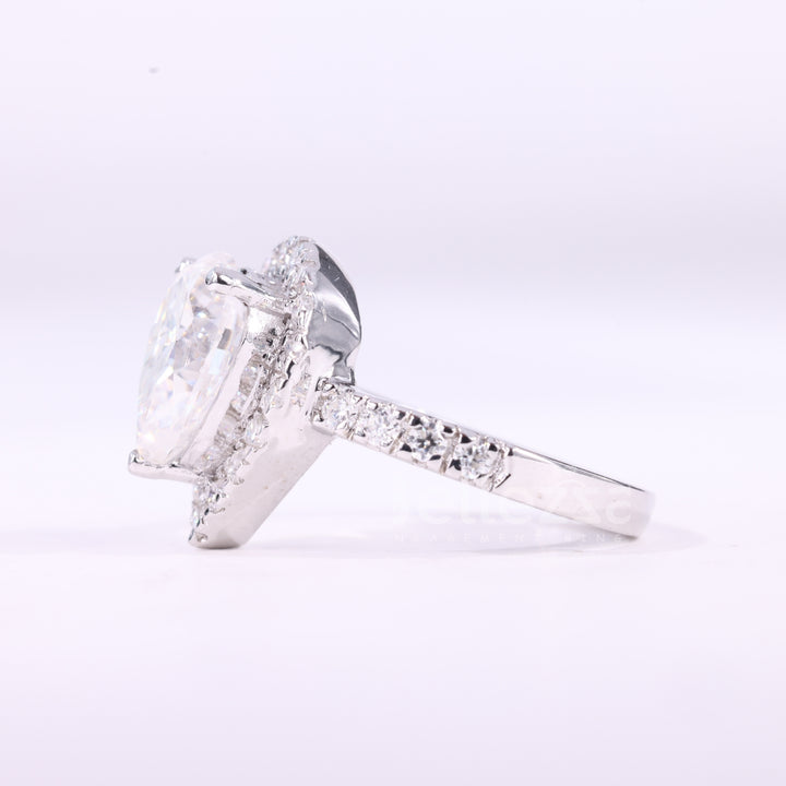 1.0CT Pear Cut Halo Setting Moissanite Engagement Ring