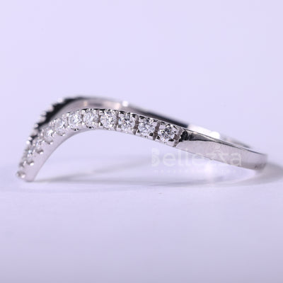 Round Cut Curved Moissanite Wedding Band