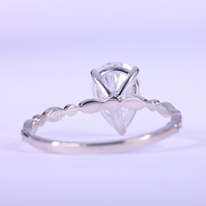 1.50CT Pear Cut Diamond Vintage Style Moissanite Engagement Ring