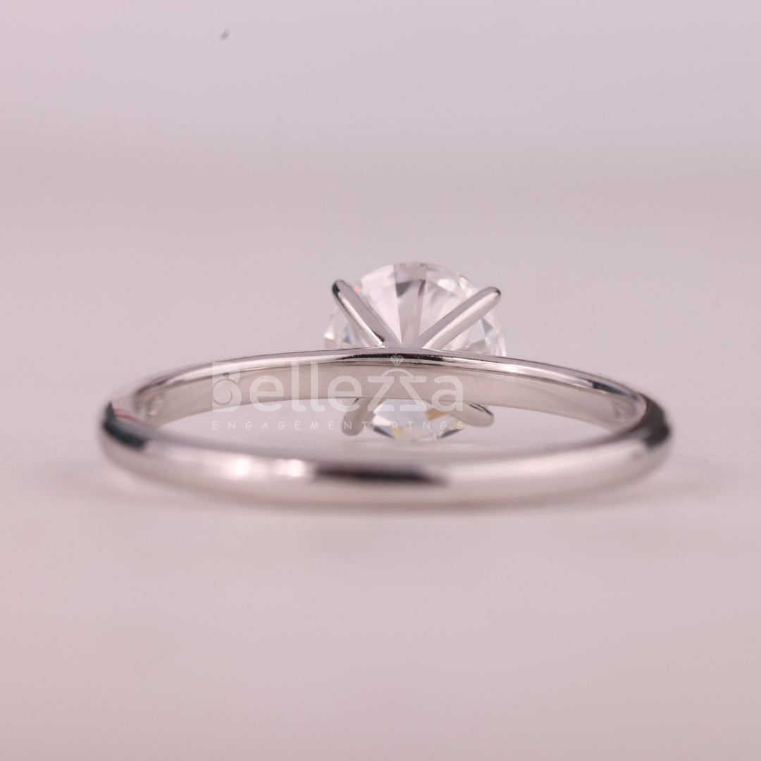 0.75CT Round Cut Solitaire Moissanite Engagement Ring