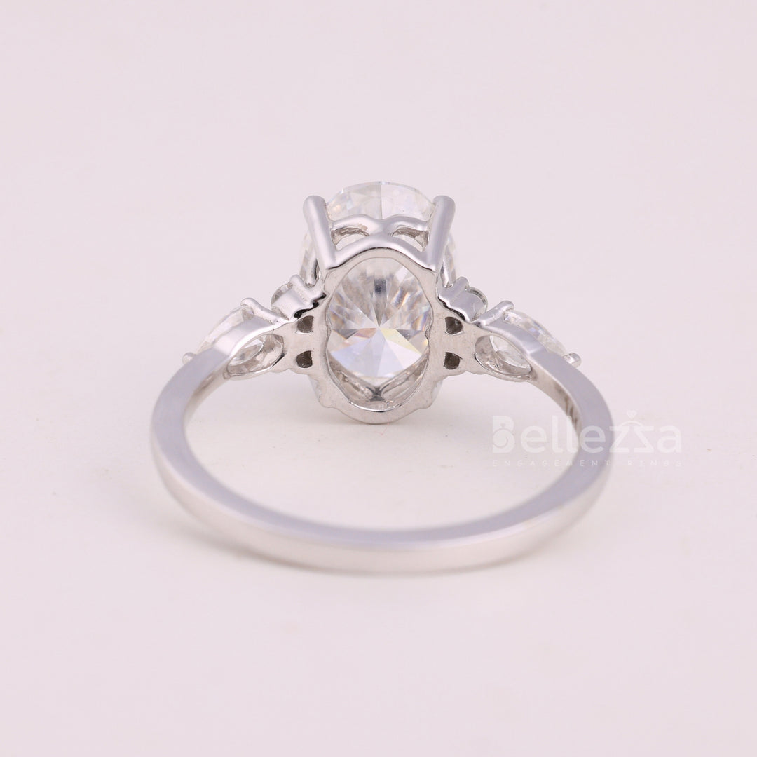 2.0CT Oval Cut Cluster Diamond Moissanite Engagement Ring
