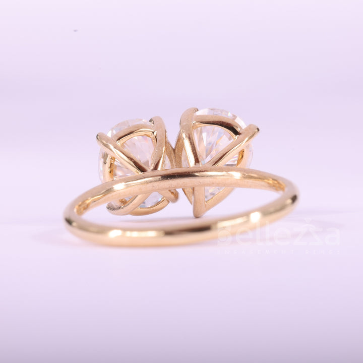 2.0CTW Oval & Pear Cut Toi Et Moi Moissanite Engagement Ring