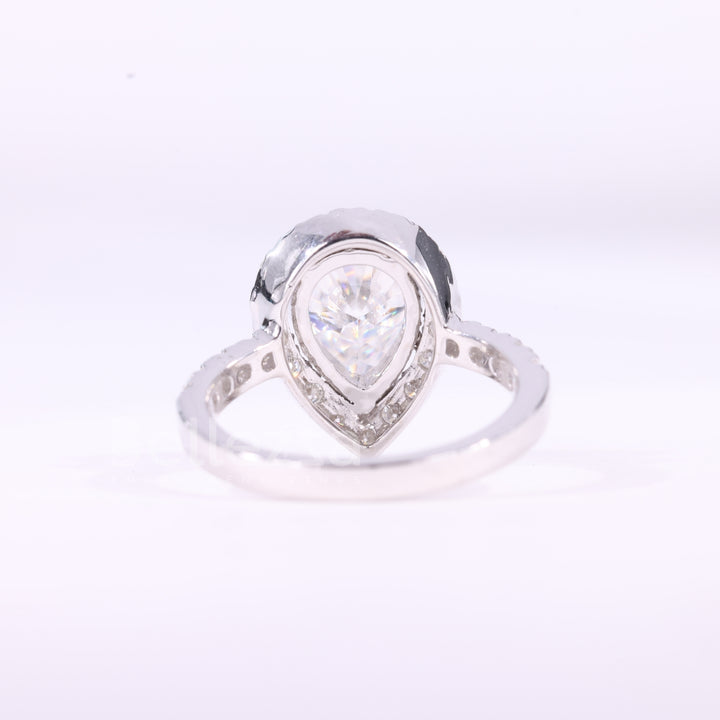 1.0CT Pear Cut Halo Setting Moissanite Engagement Ring