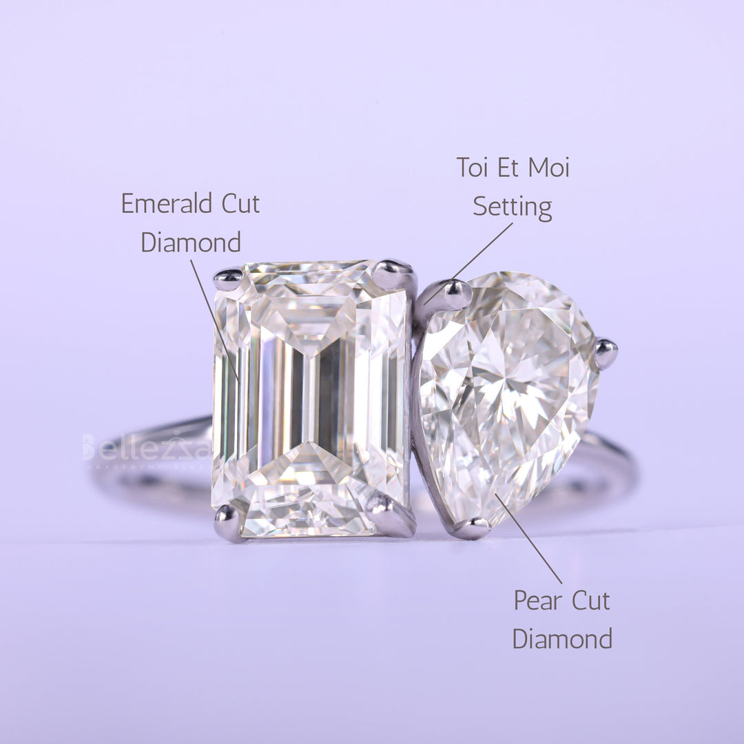 1.0CT Emerald & Pear Cut Toi Et Moi Moissanite Engagement Ring