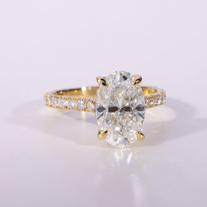 2.0CT-3.0CT Oval Cut Moissanite Pave Setting Engagement Ring