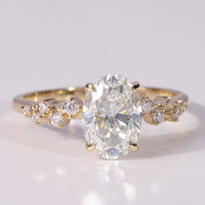 1.50CT-2.50CT Oval Cut Diamond Cluster Moissanite Engagement Ring