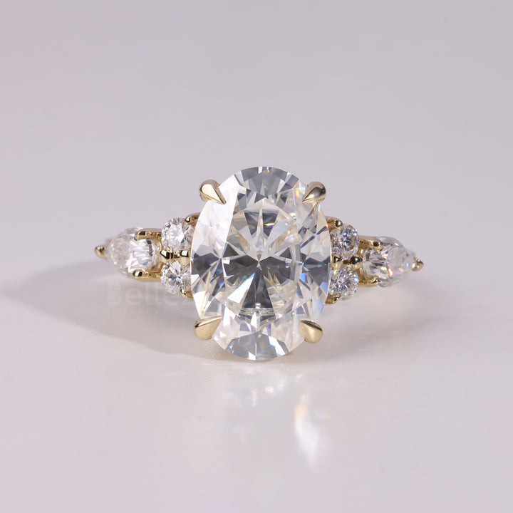 2.0CT-3.0CT Oval Cut Cluster Dimaond Moissanite Engagement Ring