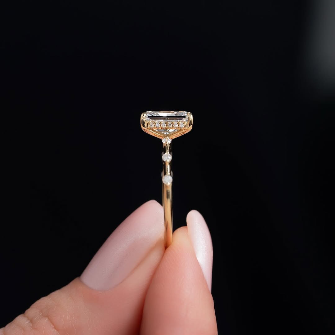 1.0-3.0 CT Radiant Lab Grown Diamond Dainty Setting Engagement Ring